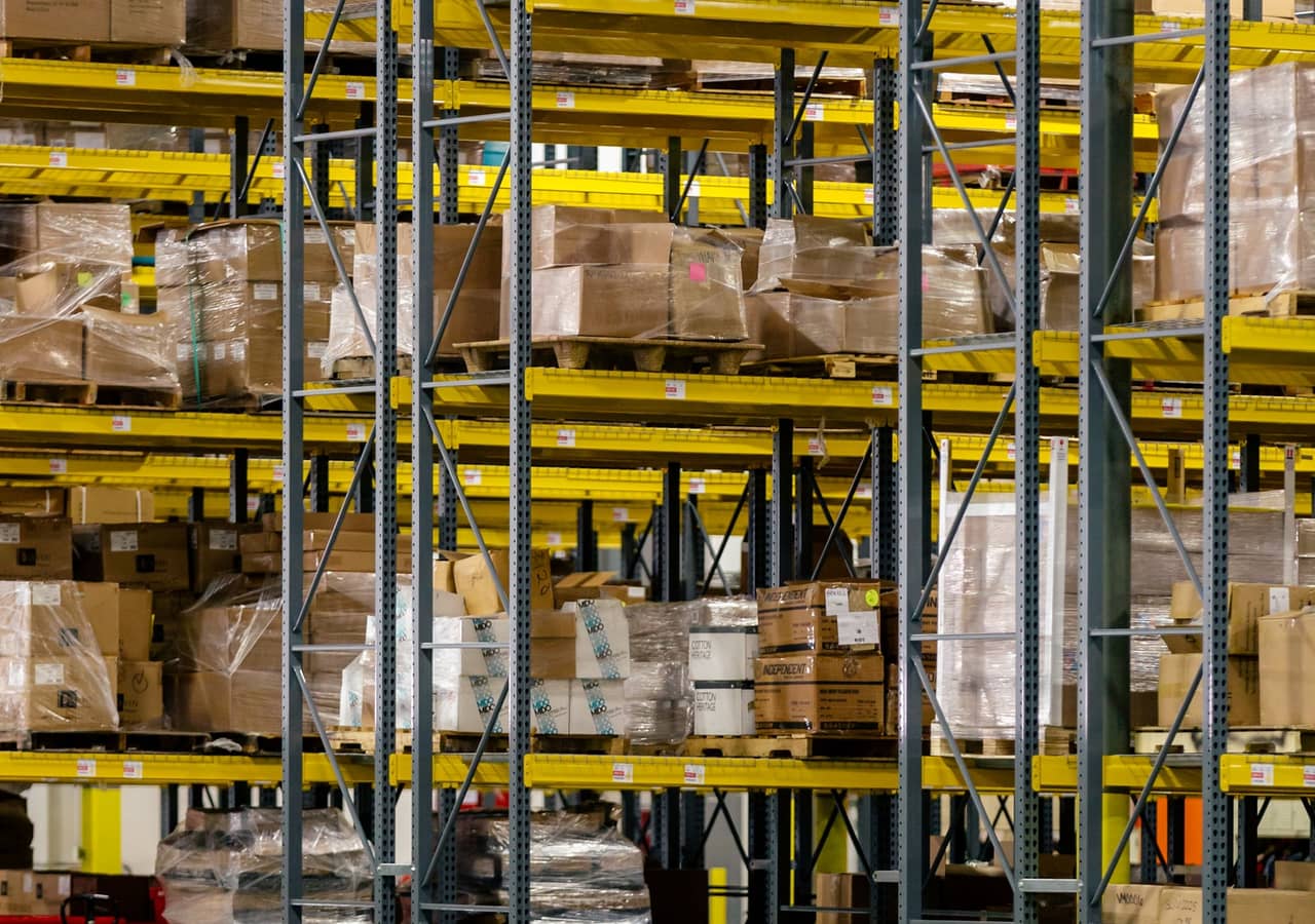 Racked inventory in a distribution centre